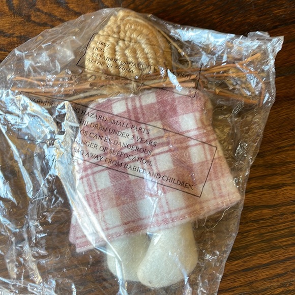 Set of 6 Large Woodland Farmhouse Rustic Christmas Ornaments. NEW. - Picture 3 of 16